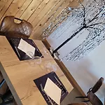 Les Jolis Coeurs Hotel *