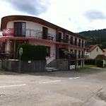 Hotel Les Jolis Coeurs *