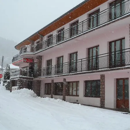 Hotel Les Jolis Coeurs *